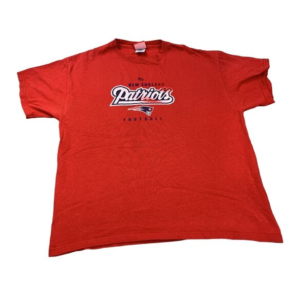 NFL New England Patriots Red Graphic T-Shirt Men's Size Large Y2K 2000'S - Picture 1 of 9